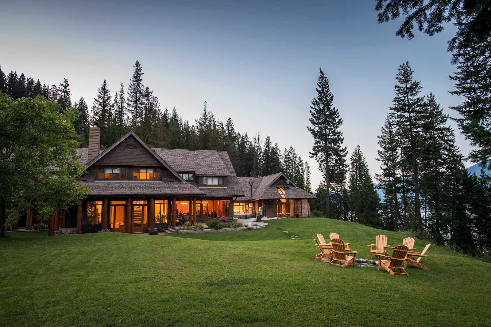 Mountain Trek Health Reset Retreat in the British Columbia mountains