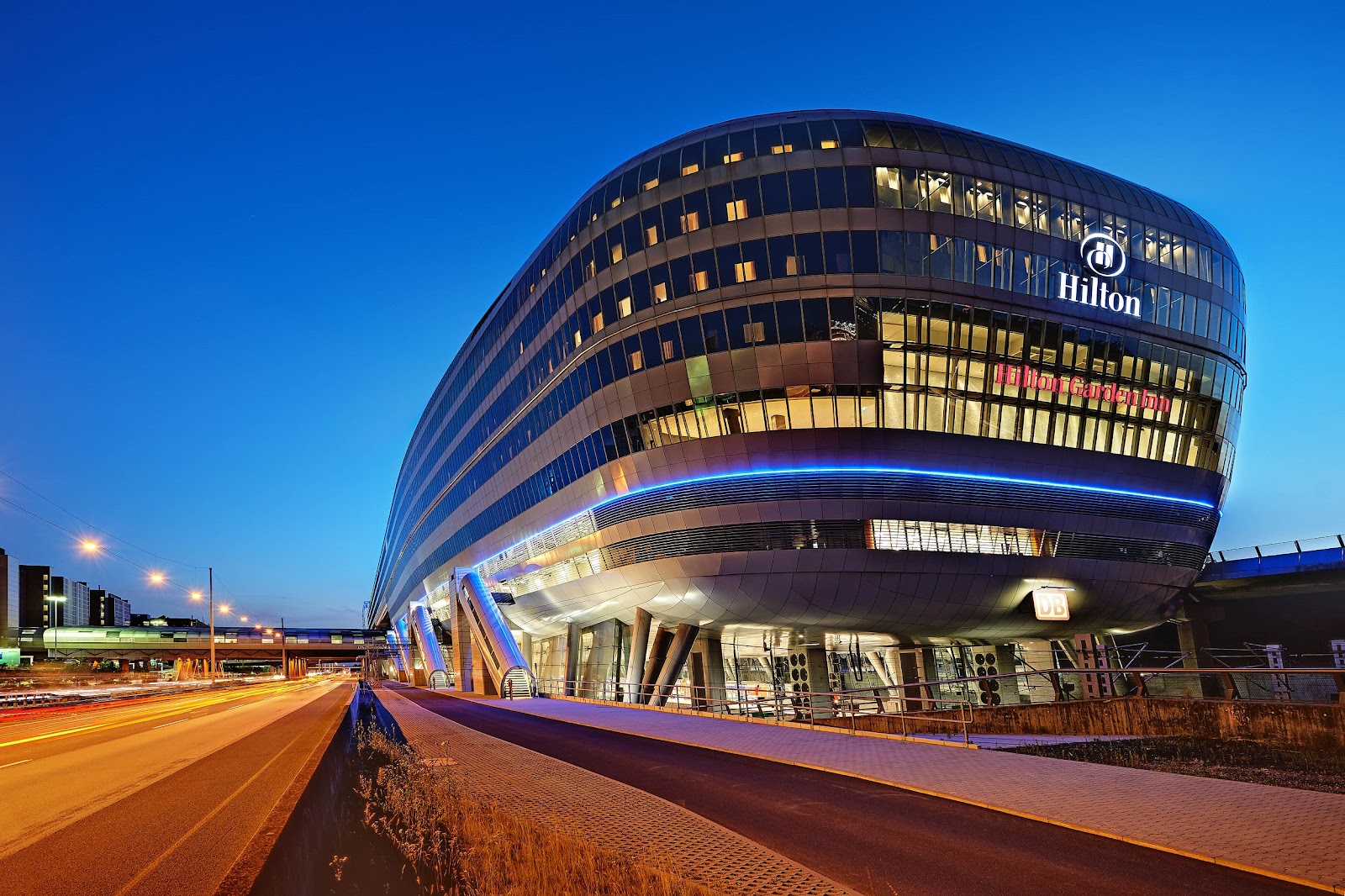 Hilton Frankfurt Airport at The Squaire
