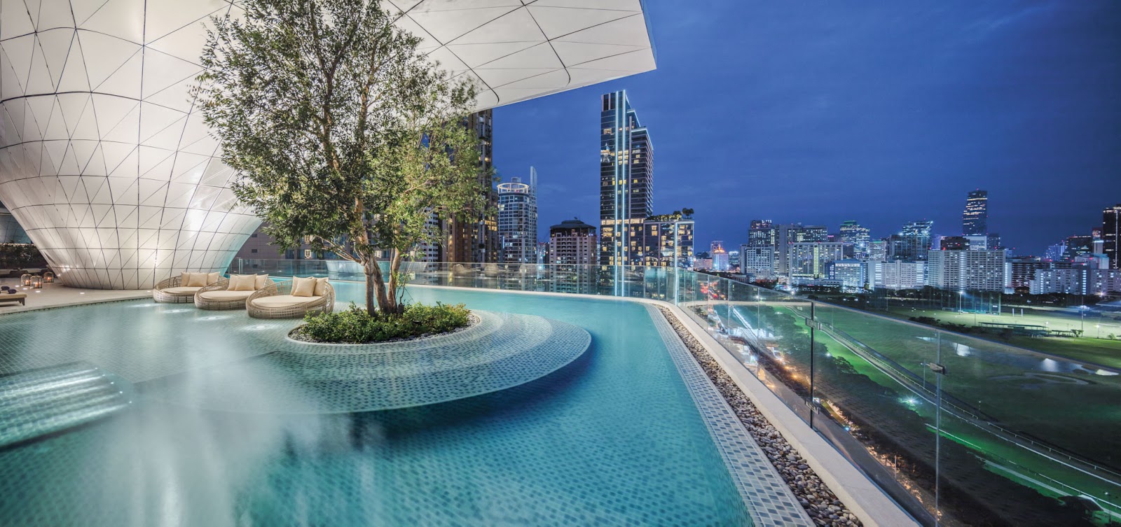 Waldorf Astoria Bangkok, luxury hotel in Bangkok