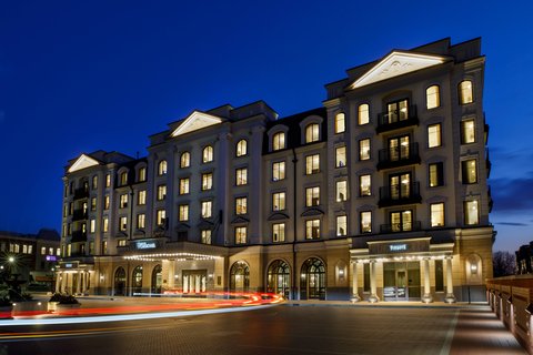 Hotel Carmichael, Autograph Collection, the 122-room boutique hotel in Carmel, Indiana near Grand Park