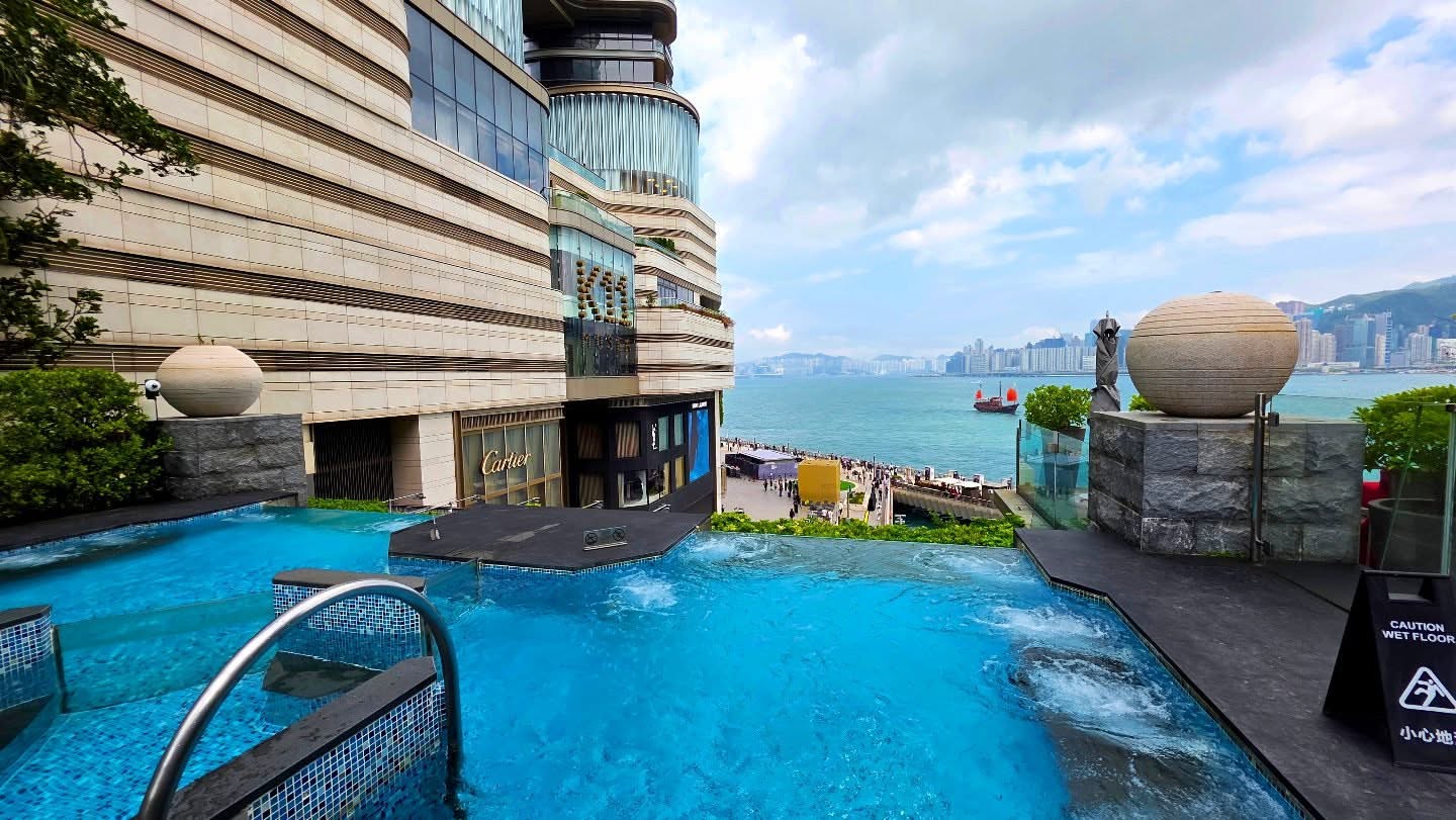 Regent in Hong Kong, view 3