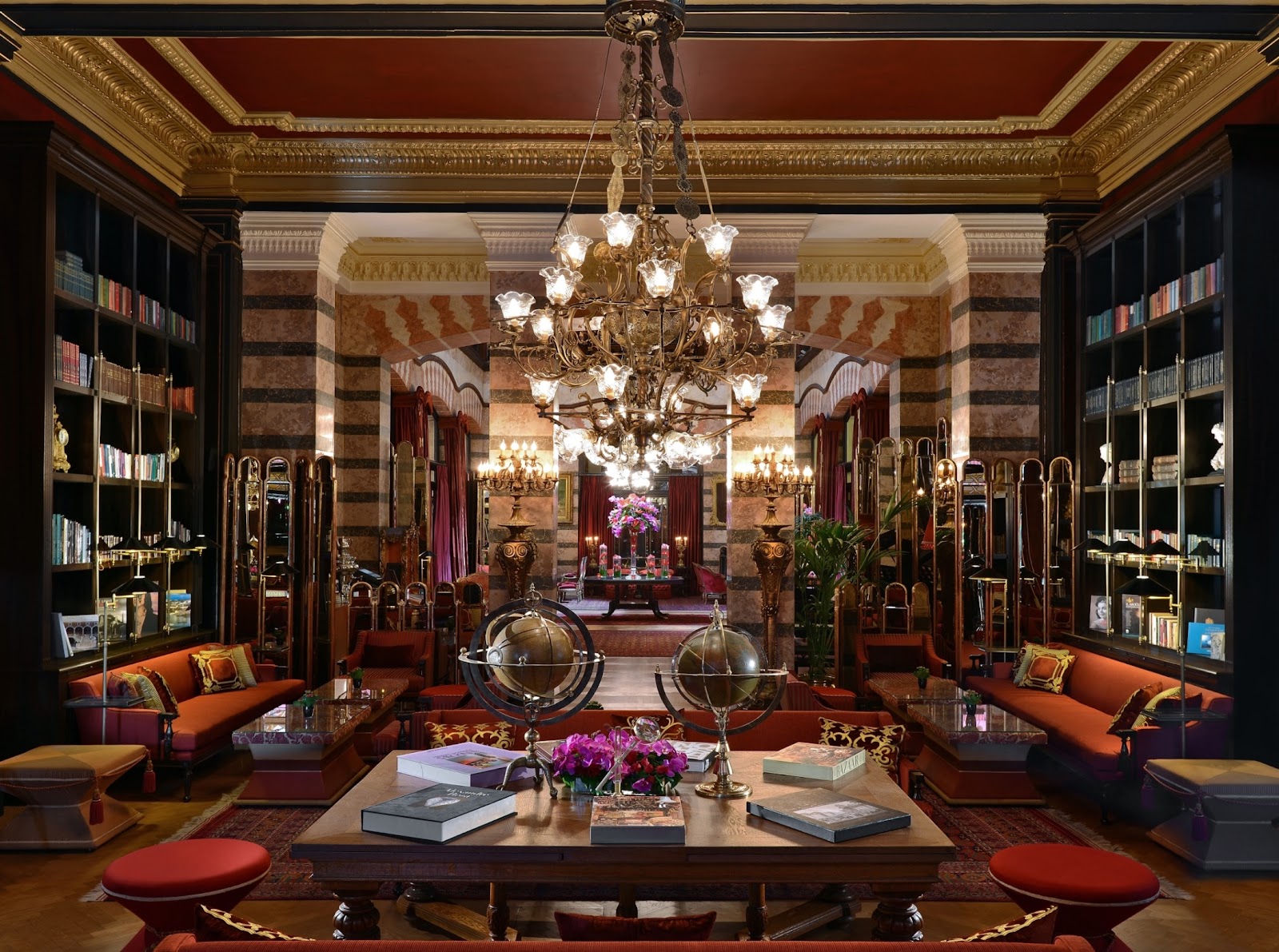 Pera Palace in Istanbul, view 4