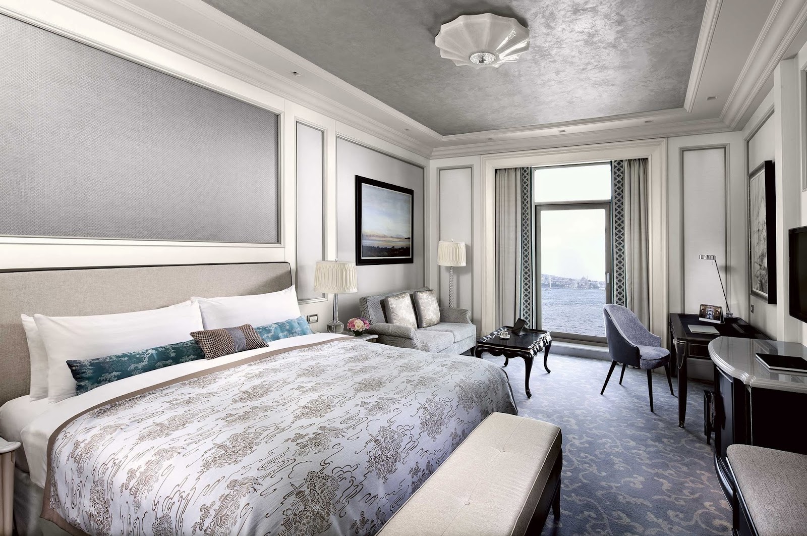 Shangri-La Bosphorus in Istanbul, view 2