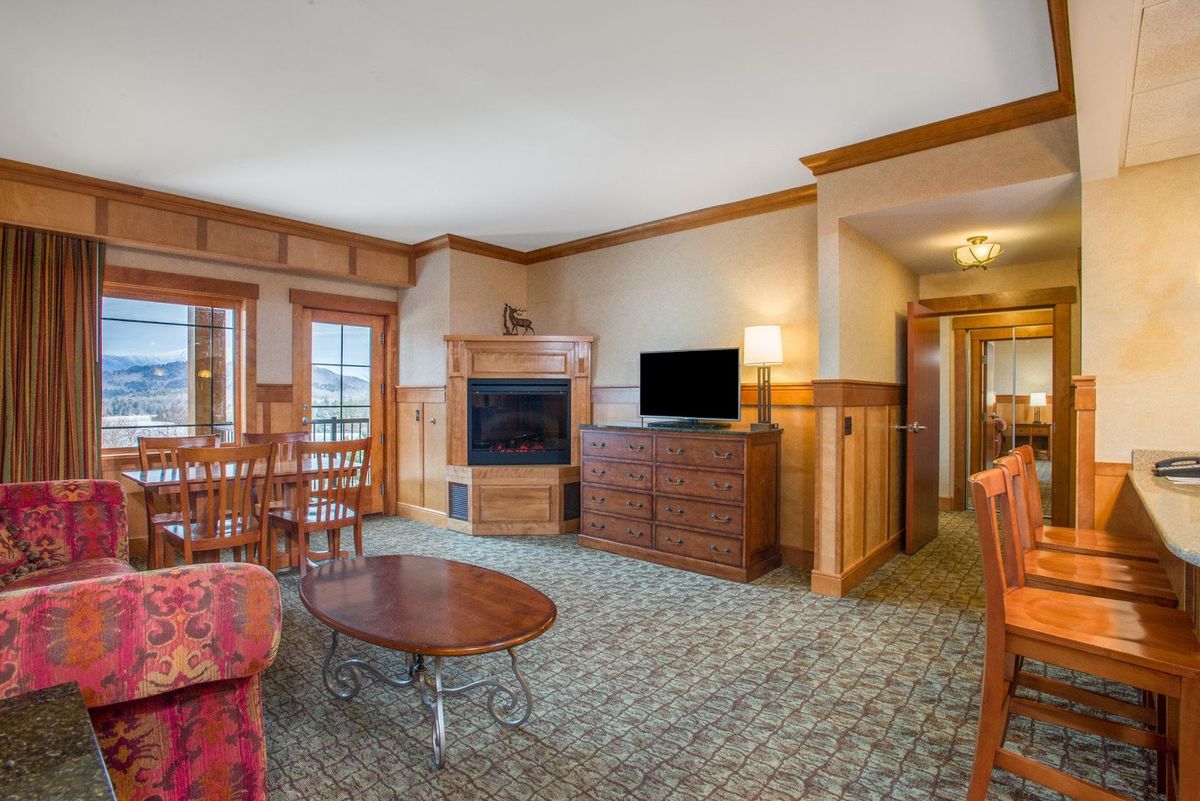 Golf and grounds at Crowne Plaza Lake Placid