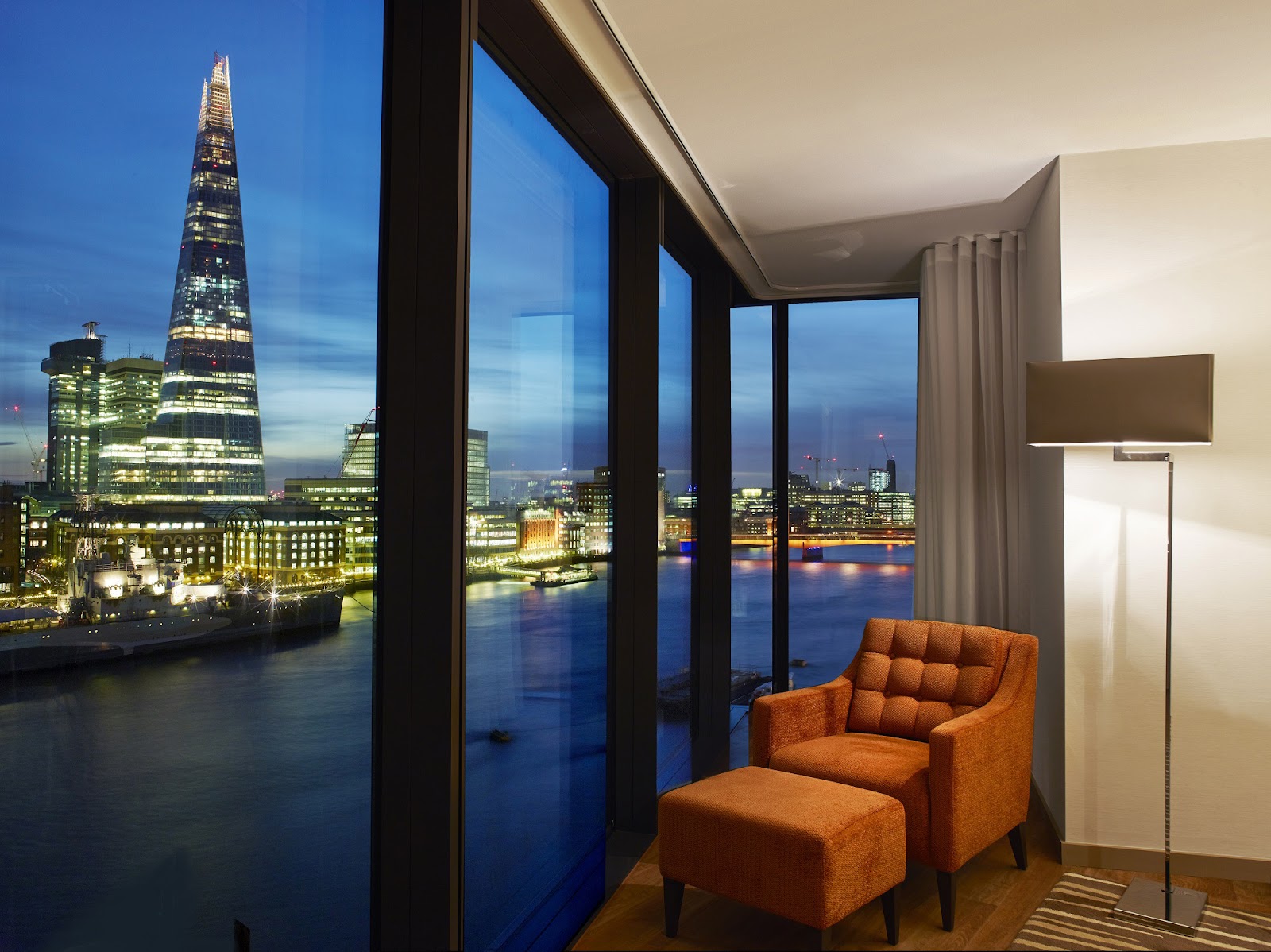 Cheval Three Quays serviced apartments beside the Tower of London on the Thames