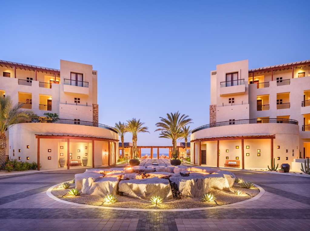 Waldorf Astoria Los Cabos Pedregal terraced into the cliffs above the Pacific at Cabo San Lucas