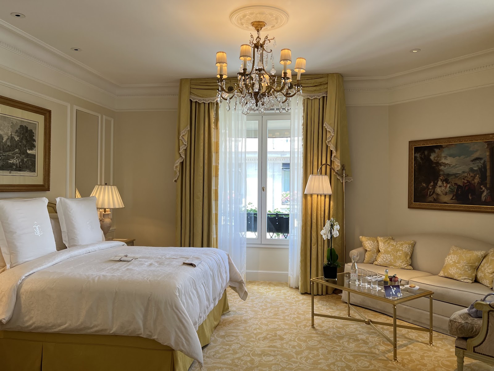 Four Seasons George V Paris, hotel tasting menus