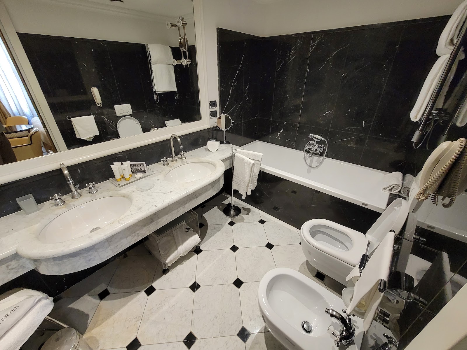 Baglioni Hotel Regina in Rome, view 3
